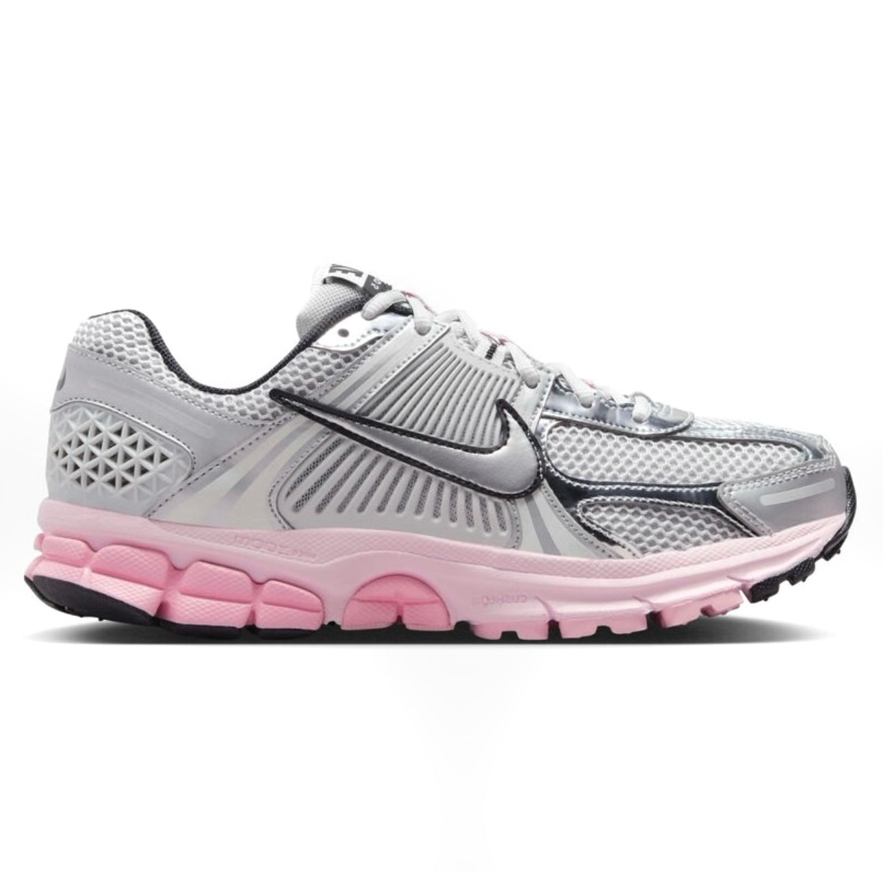 Nike Zoom Vomero 5 with fluffy laces